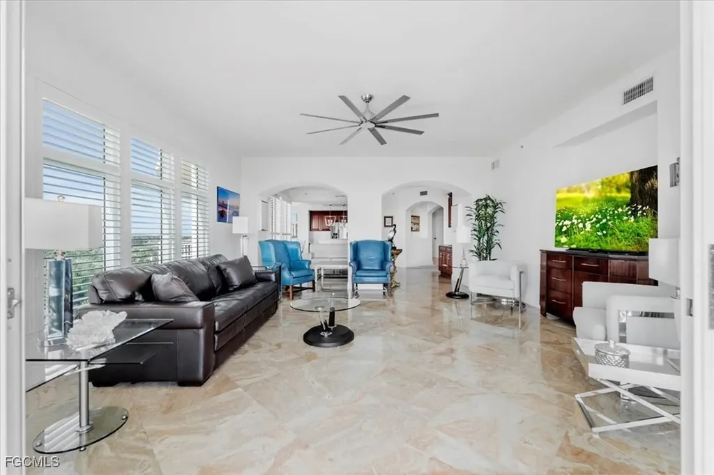 6061 Silver King Boulevard Cape Coral FL 33914