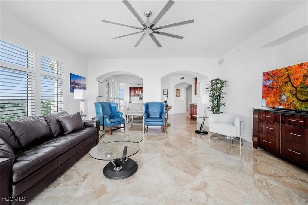 6061 Silver King Boulevard Cape Coral FL 33914