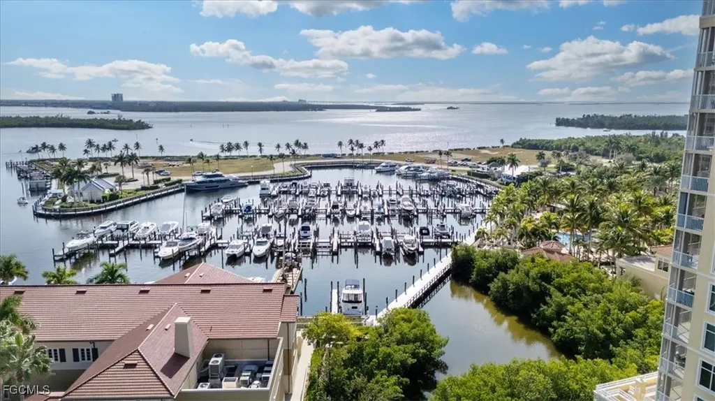 6061 Silver King Boulevard Cape Coral FL 33914