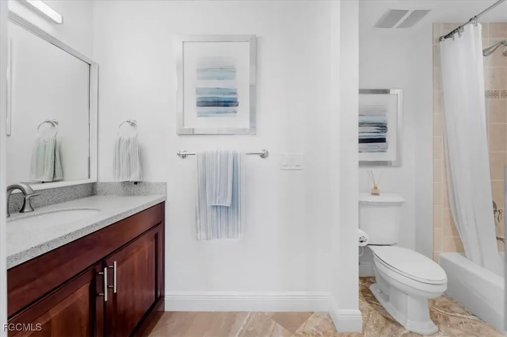 6061 Silver King Boulevard Cape Coral FL 33914