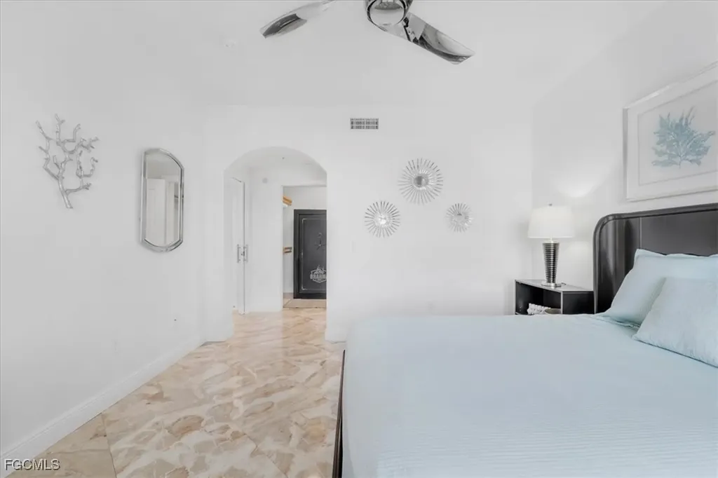 6061 Silver King Boulevard Cape Coral FL 33914