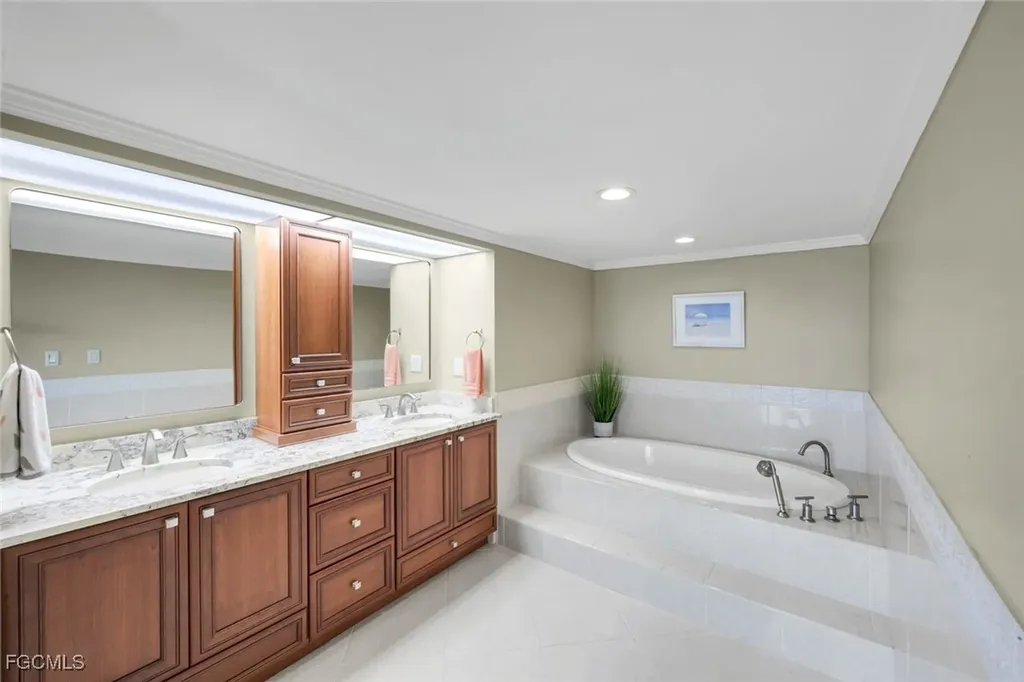 5260 S Landings Drive Fort Myers FL 33919