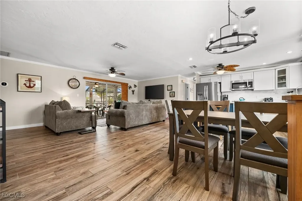 3462 Pinetree Drive St. James City FL 33956