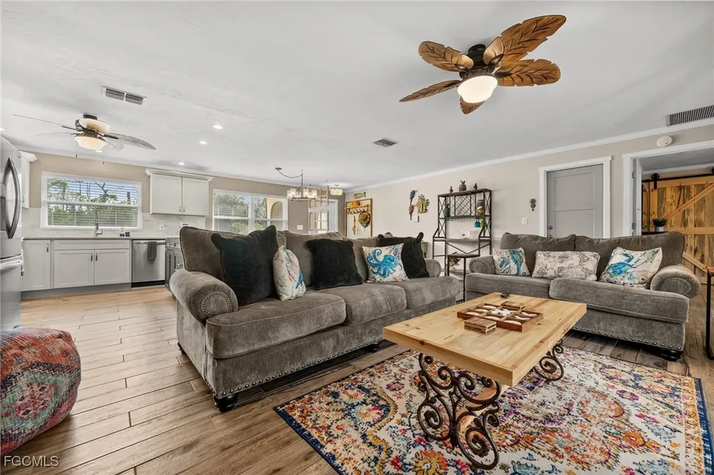 3462 Pinetree Drive St. James City FL 33956