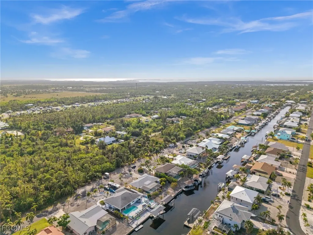 3462 Pinetree Drive St. James City FL 33956