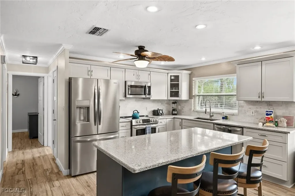 3462 Pinetree Drive St. James City FL 33956