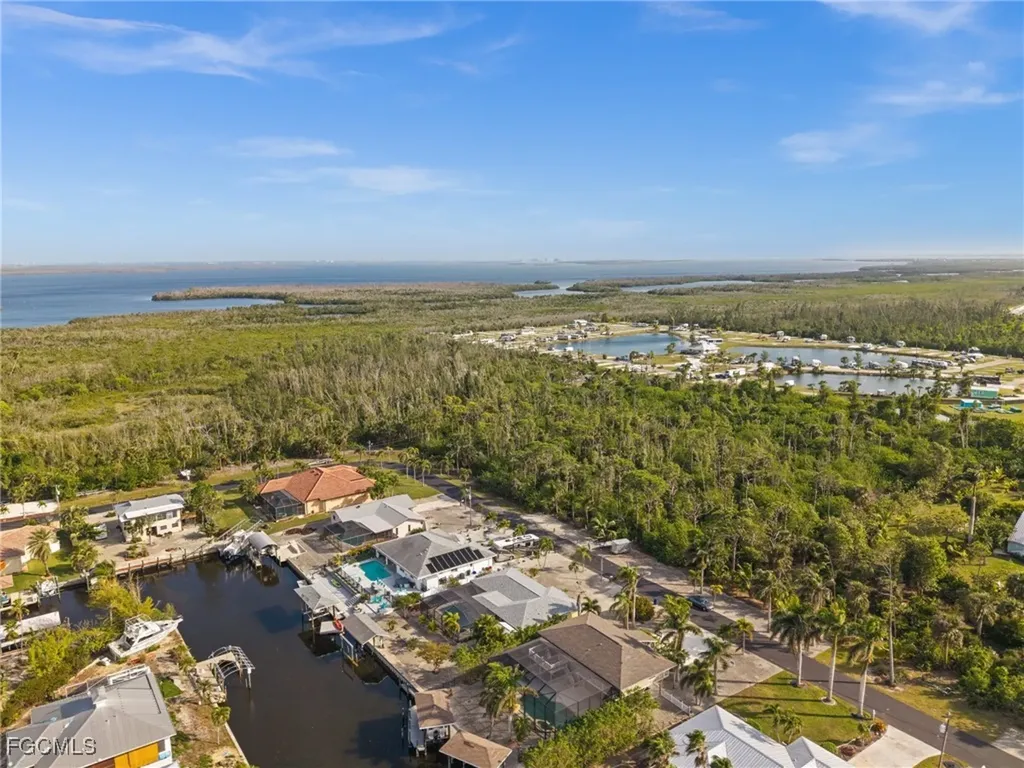 3462 Pinetree Drive St. James City FL 33956
