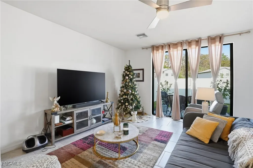 14036 Oviedo Place Fort Myers FL 33905