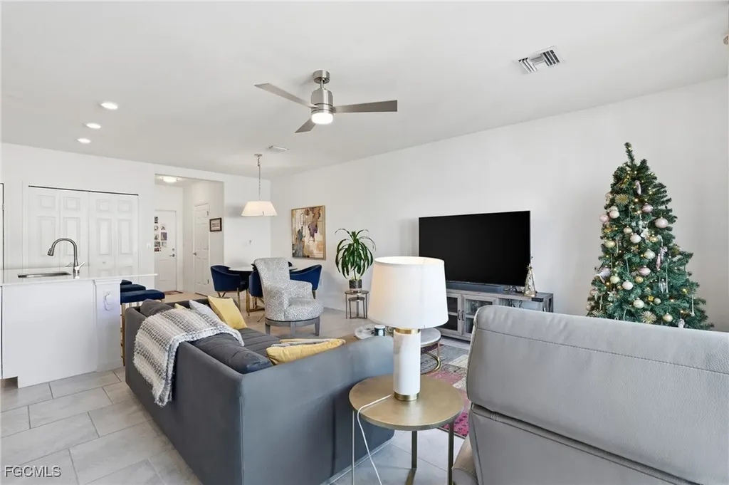 14036 Oviedo Place Fort Myers FL 33905