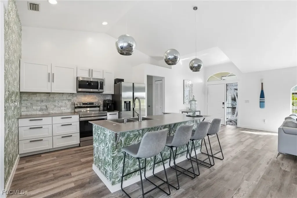 4714 SW 24th Place Cape Coral FL 33914