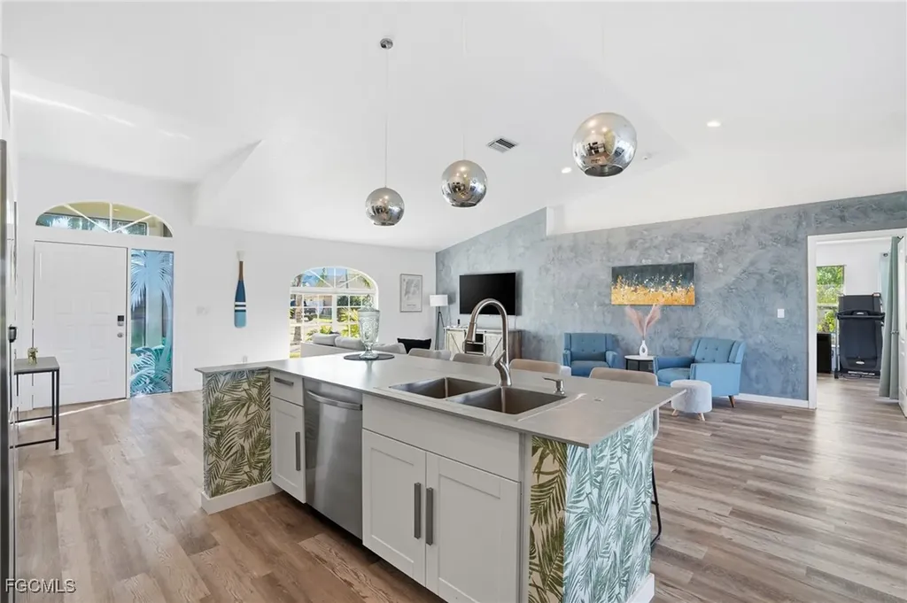 4714 SW 24th Place Cape Coral FL 33914