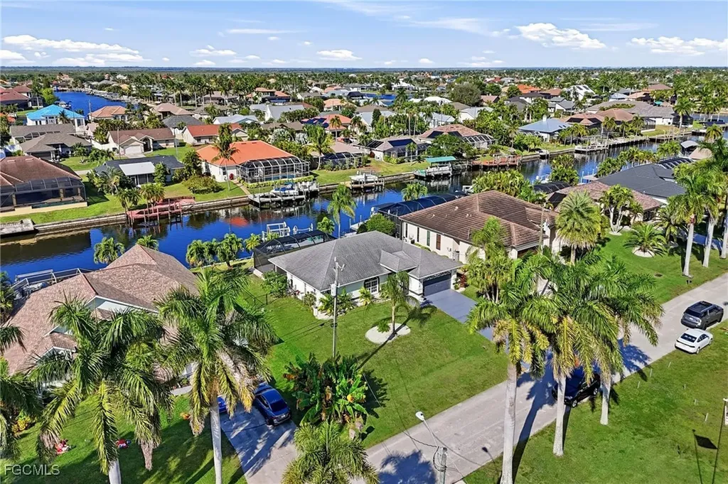 4714 SW 24th Place Cape Coral FL 33914