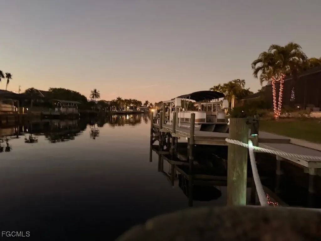 4714 SW 24th Place Cape Coral FL 33914