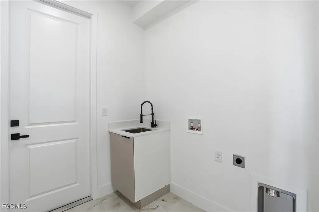 9027 Bamboo Circle Labelle FL 33935