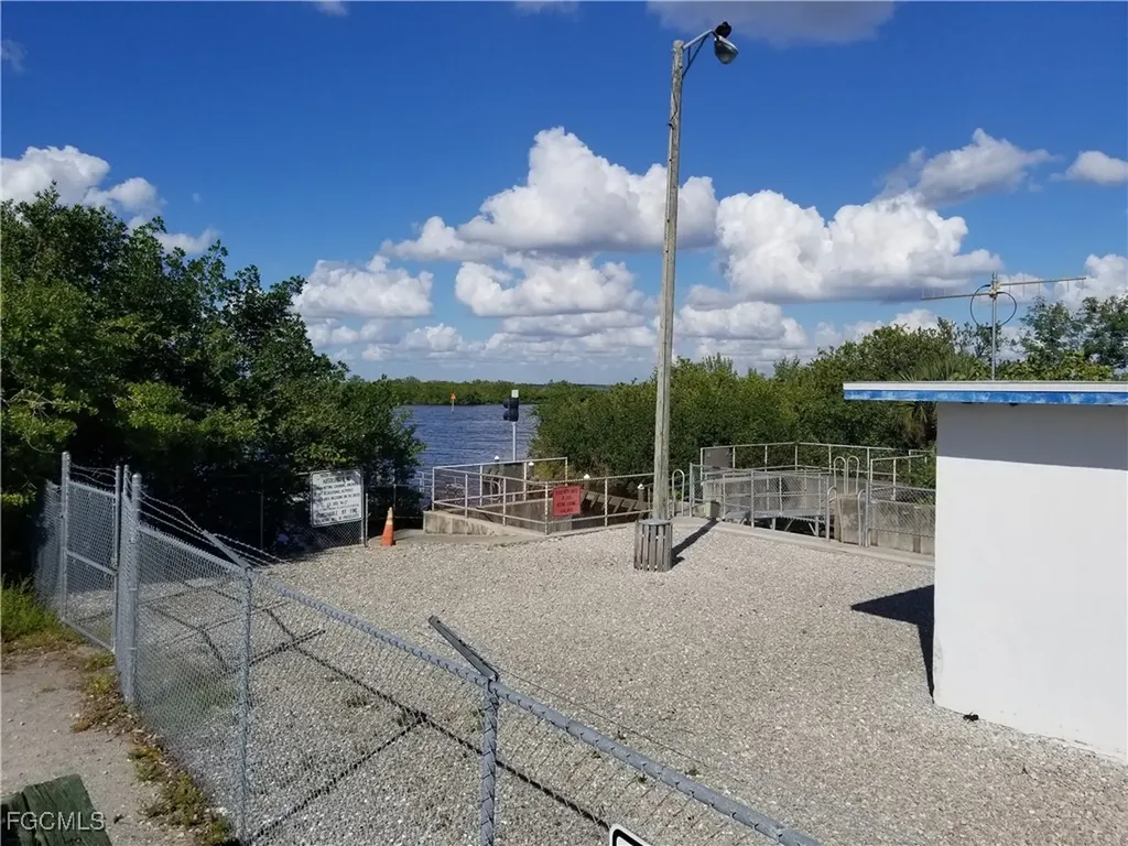 14143 South Bend Avenue Port Charlotte FL 33981