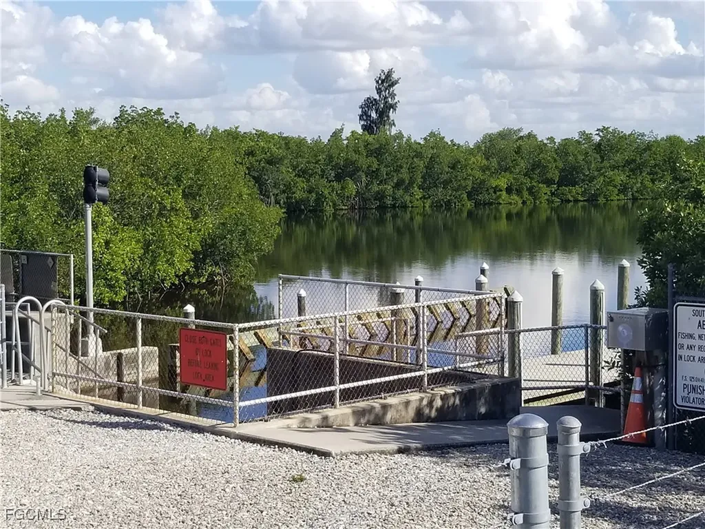 14143 South Bend Avenue Port Charlotte FL 33981