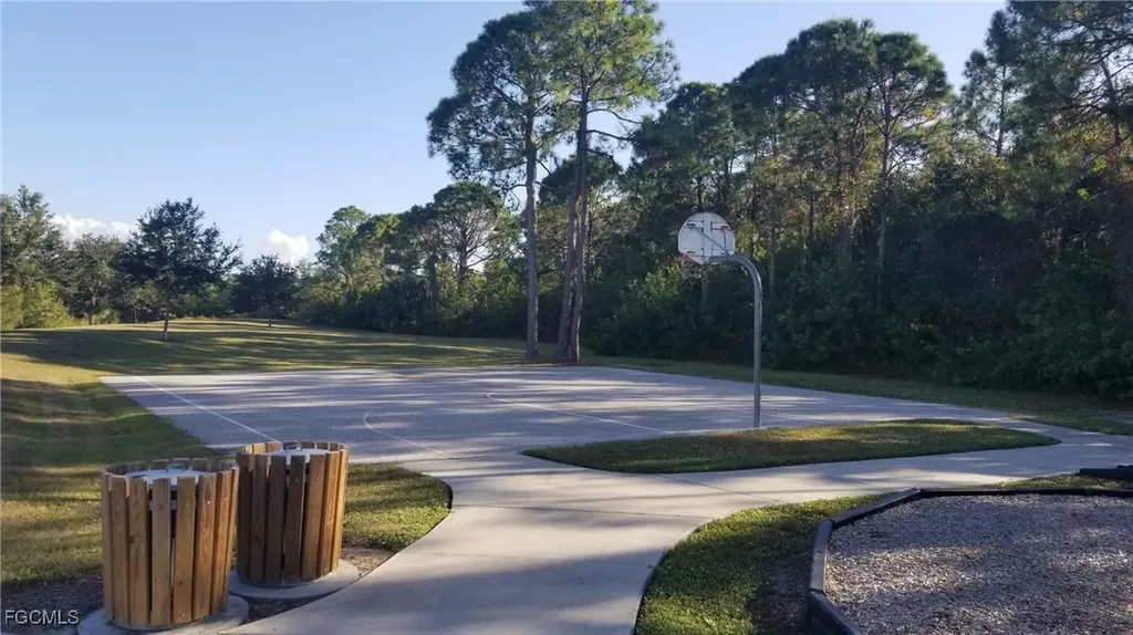 14143 South Bend Avenue Port Charlotte FL 33981