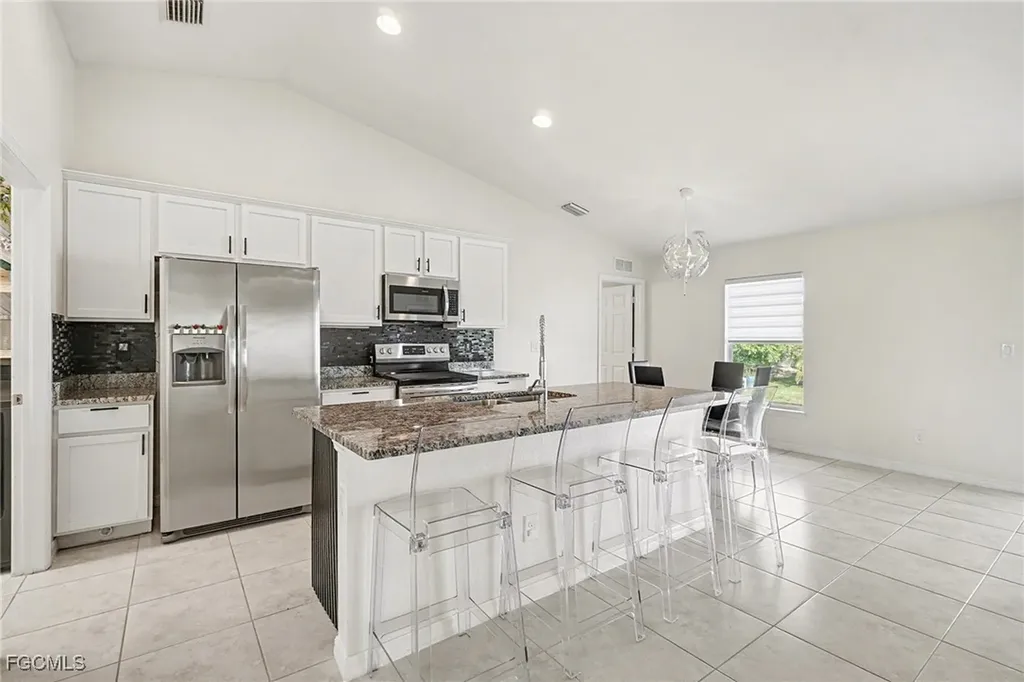 2219 NW 5th Street Cape Coral FL 33993