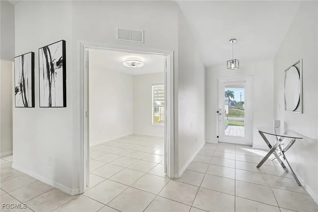 2219 NW 5th Street Cape Coral FL 33993