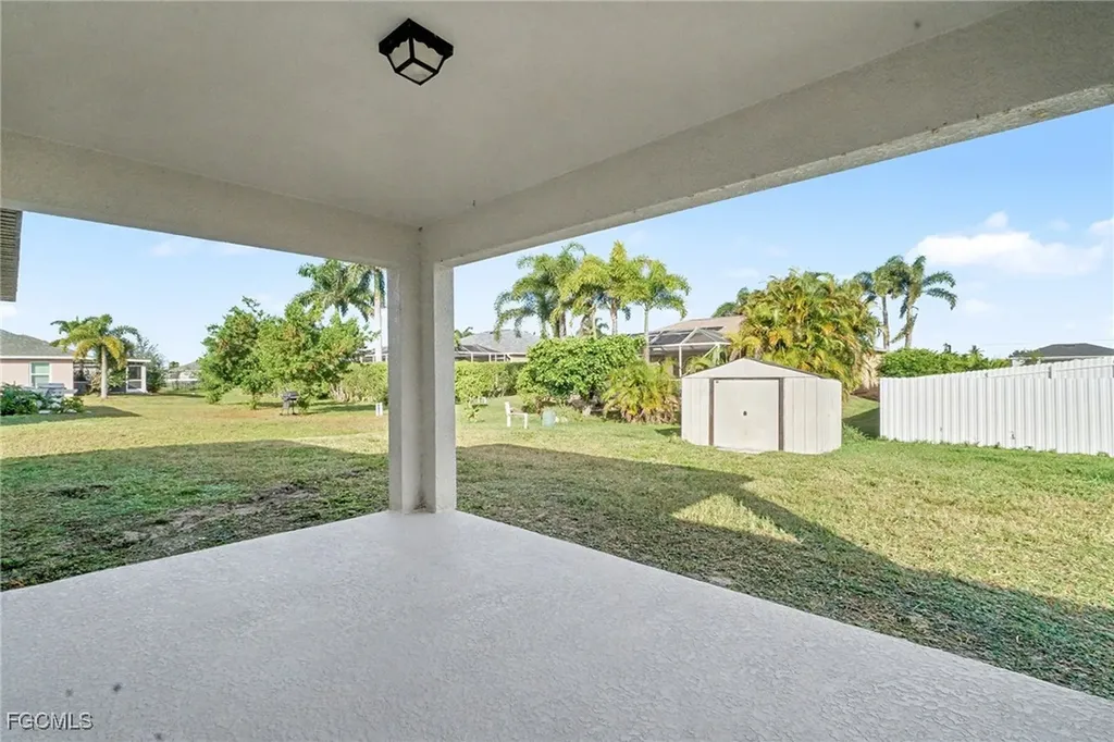 2219 NW 5th Street Cape Coral FL 33993