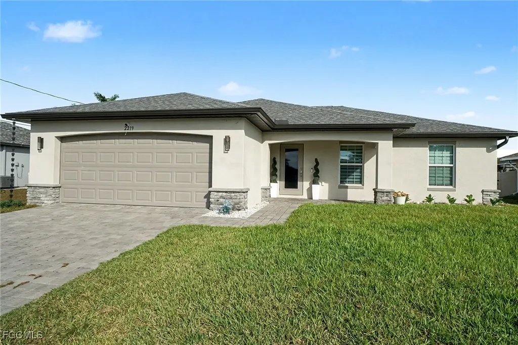 2219 NW 5th Street Cape Coral FL 33993