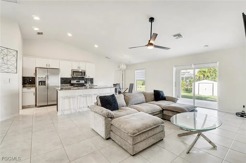 2219 NW 5th Street Cape Coral FL 33993