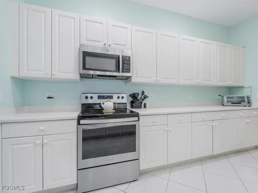 2745 1st Street Fort Myers FL 33916