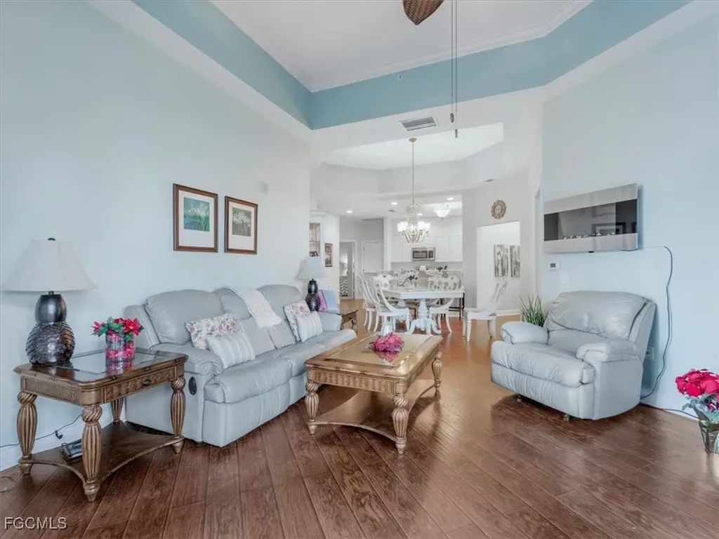 2745 1st Street Fort Myers FL 33916
