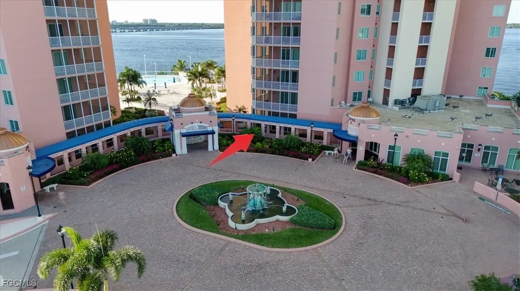 2745 1st Street Fort Myers FL 33916