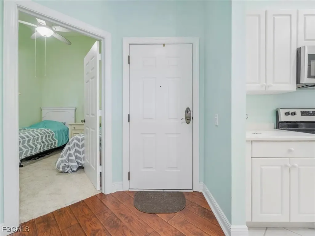 2745 1st Street Fort Myers FL 33916