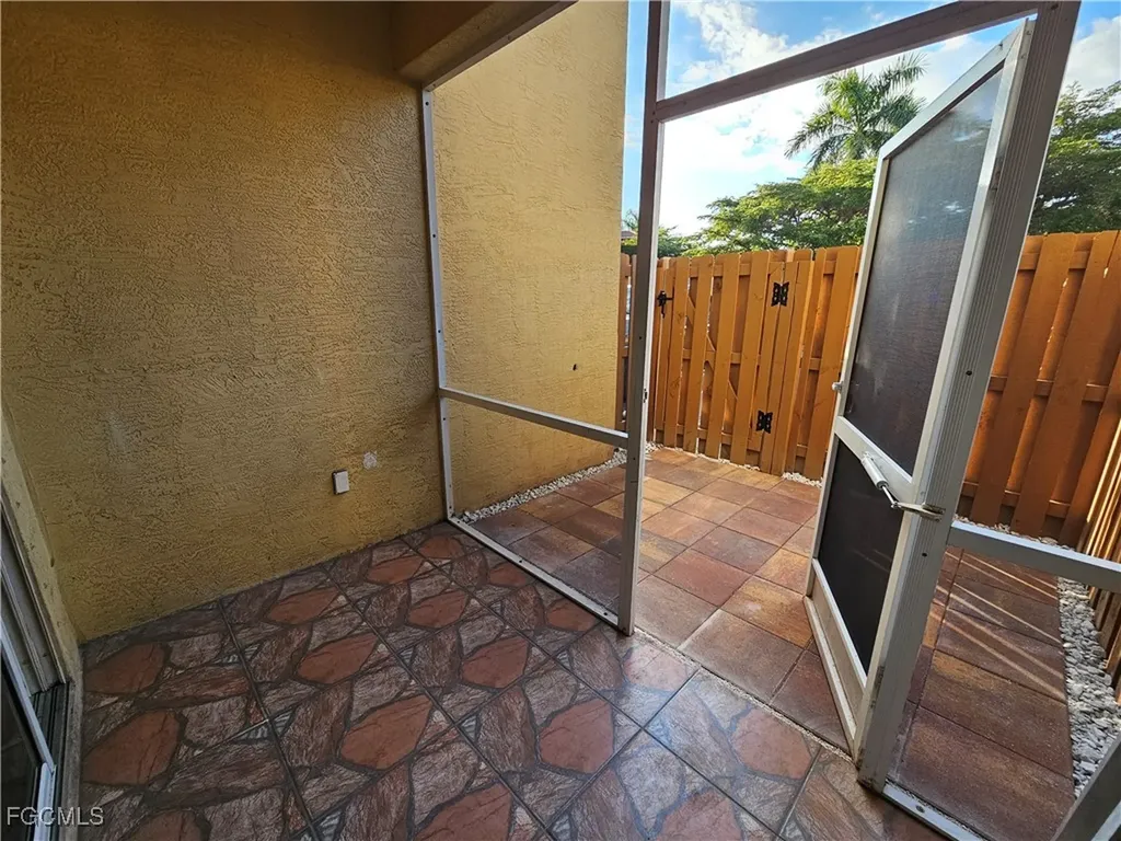 4104 Bellasol Circle Fort Myers FL 33916
