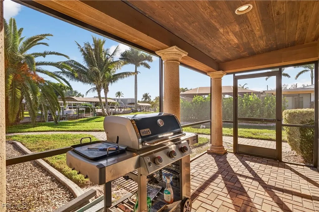 15321 Christine Way Fort Myers FL 33908
