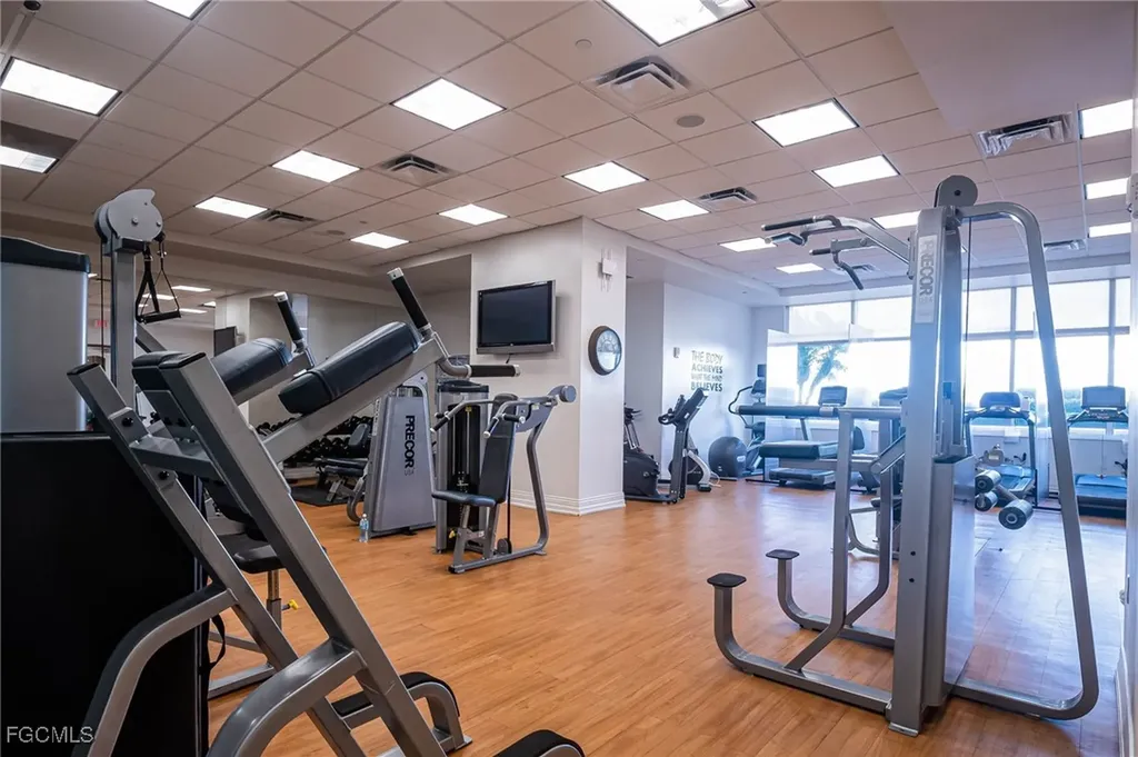 2080 W 1st Street Fort Myers FL 33901