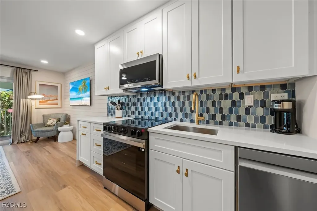 409 E Gulf Drive Sanibel FL 33957