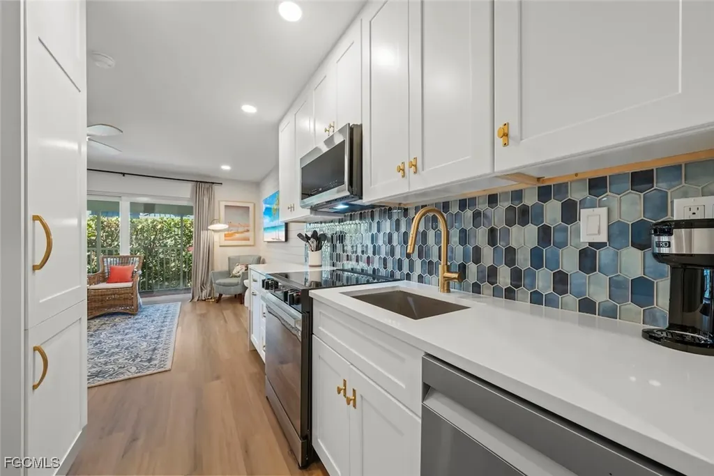 409 E Gulf Drive Sanibel FL 33957