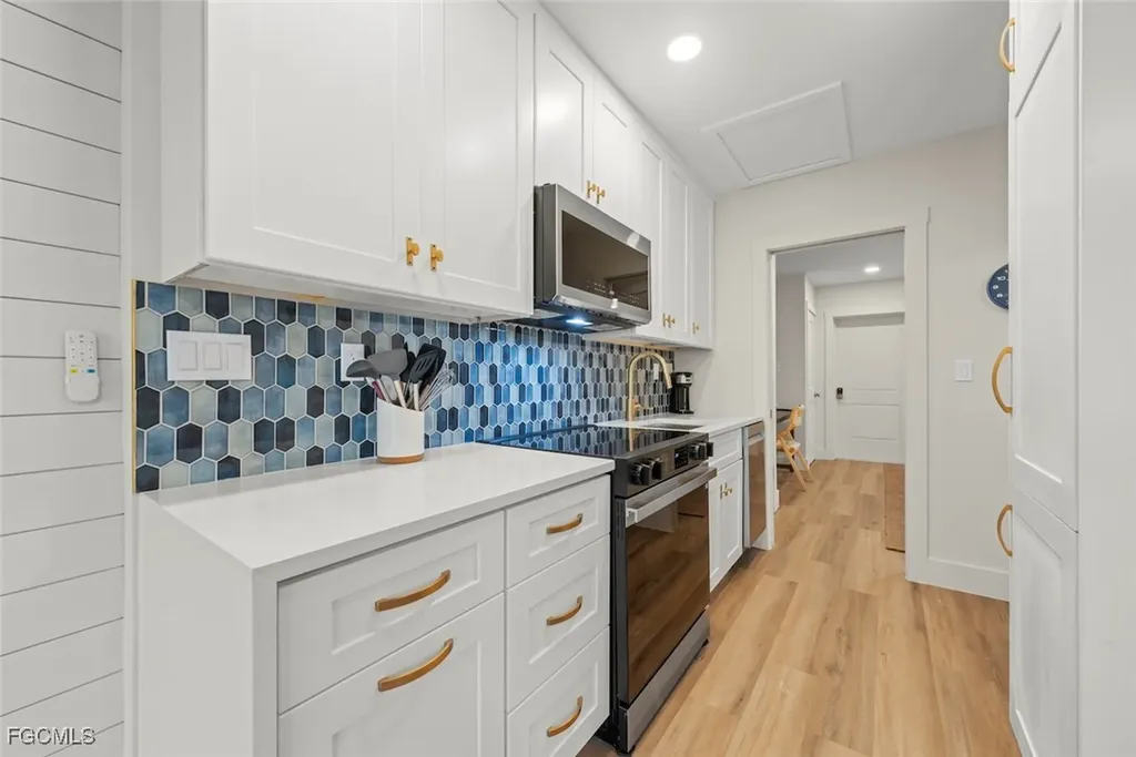 409 E Gulf Drive Sanibel FL 33957