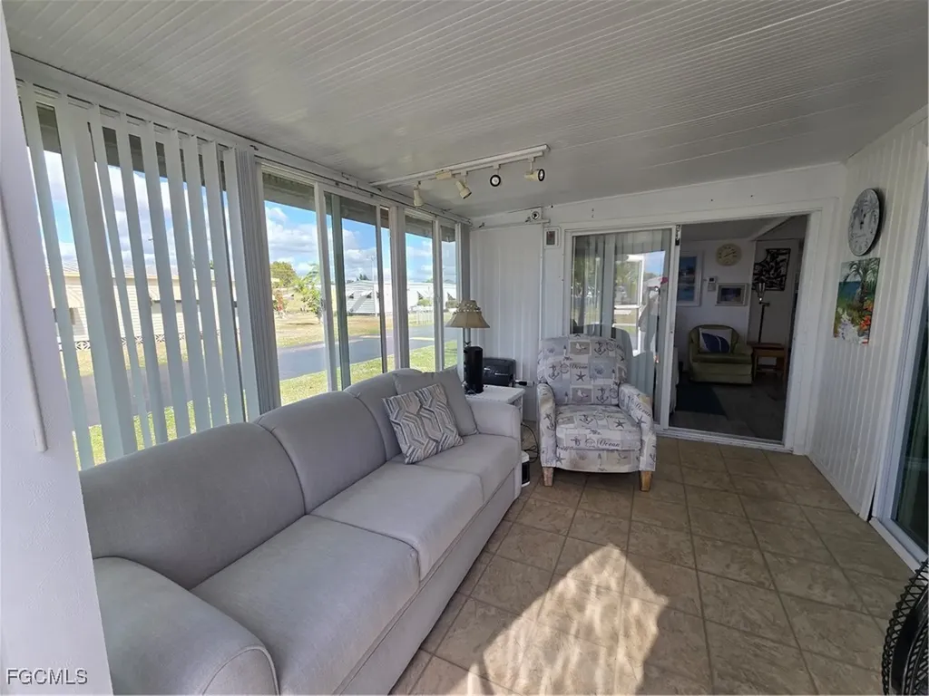 629 Vista Drive North Fort Myers FL 33917