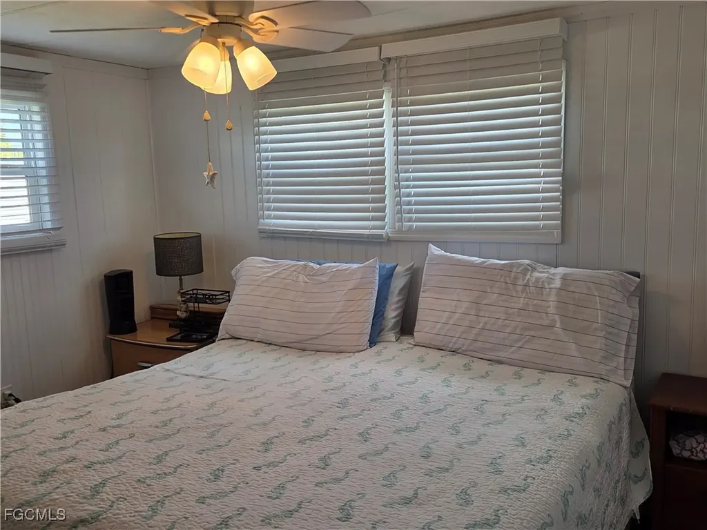 629 Vista Drive North Fort Myers FL 33917