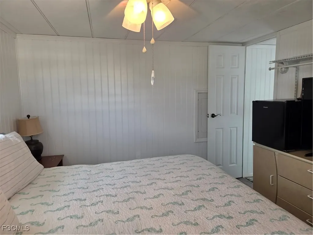 629 Vista Drive North Fort Myers FL 33917