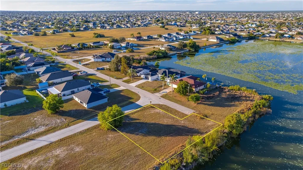 1111 NW 3rd Place Cape Coral FL 33993