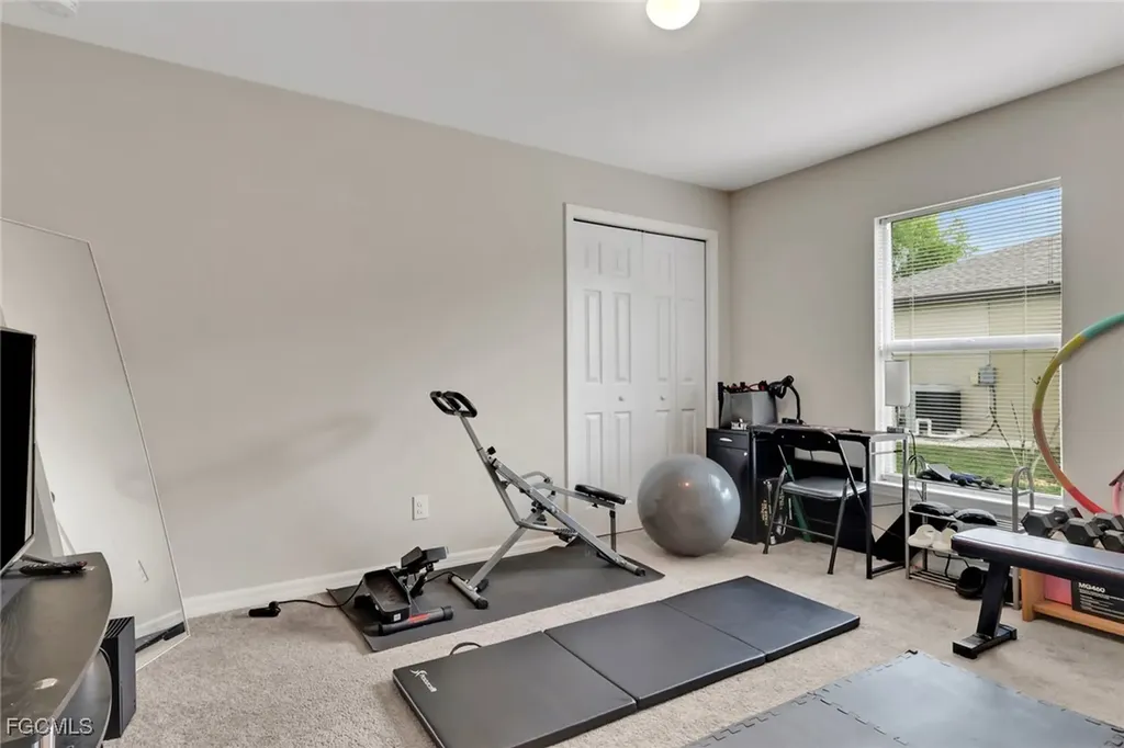 2729 SW 12th Avenue Cape Coral FL 33914
