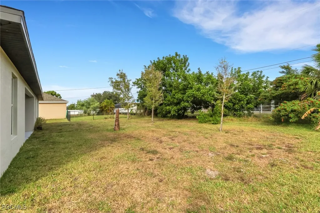 2729 SW 12th Avenue Cape Coral FL 33914