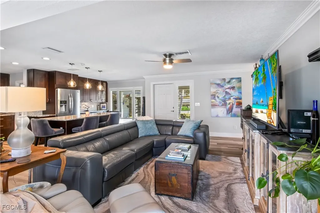 3122 SE 18th Place Cape Coral FL 33904