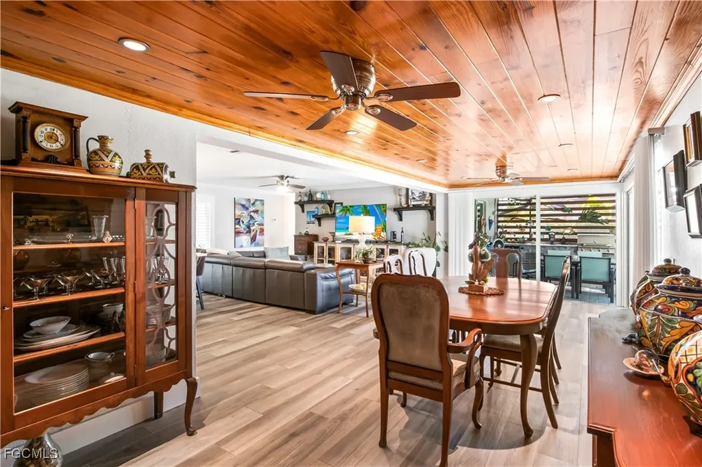 3122 SE 18th Place Cape Coral FL 33904