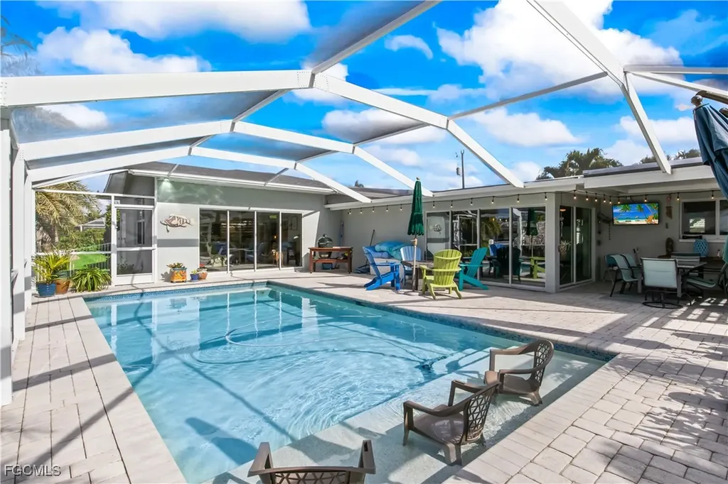 3122 SE 18th Place Cape Coral FL 33904