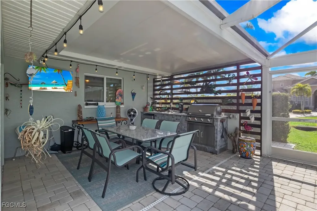 3122 SE 18th Place Cape Coral FL 33904