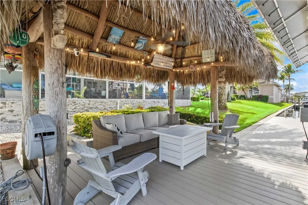 3122 SE 18th Place Cape Coral FL 33904