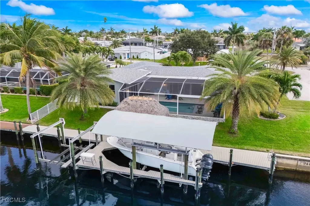 3122 SE 18th Place Cape Coral FL 33904