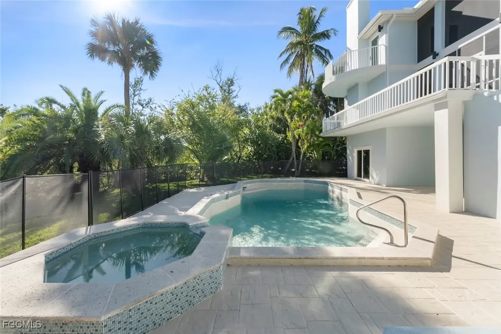 505 Kinzie Island Court Sanibel FL 33957