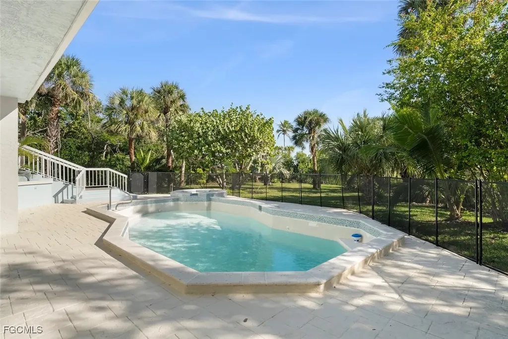 505 Kinzie Island Court Sanibel FL 33957